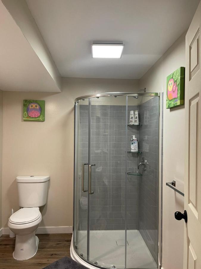 Katie Entire Basement 3 Bedrooms Charlottetown Exterior foto